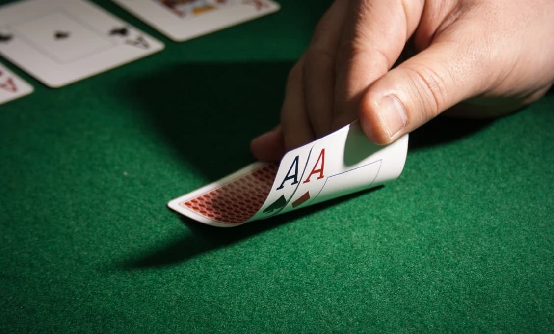 USA hrajú na Ukrajine poker v štýle Divokého západu