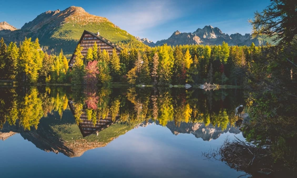 Štrbské pleso počas veľkonočných sviatkoch praská vo švíkoch!