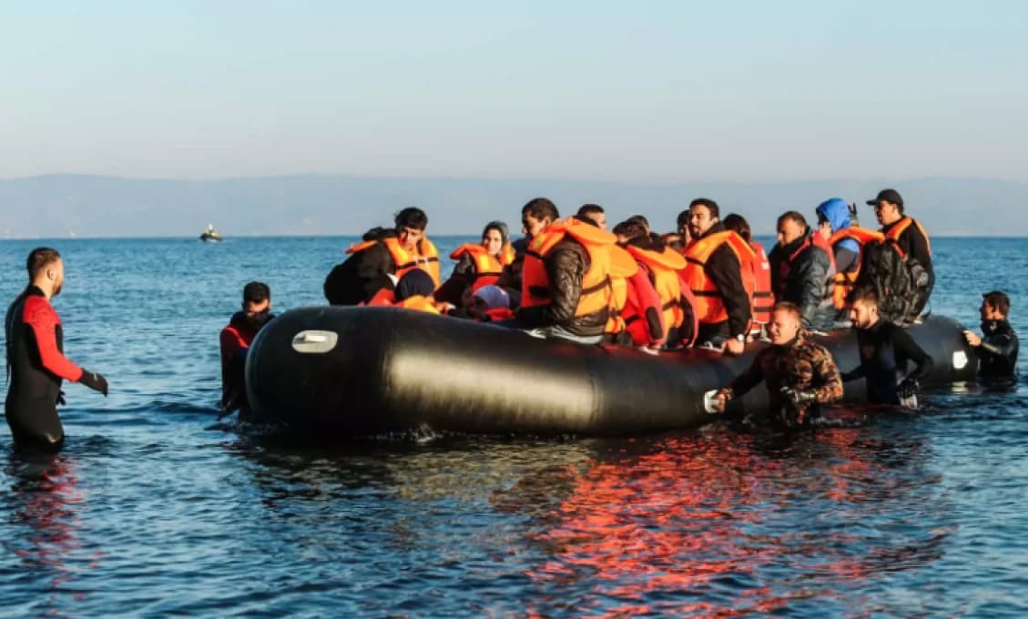 V nedeľu zaznel núdzový signál! Loď so štyristo migrantmi na palube pláva v Stredozemnom mori