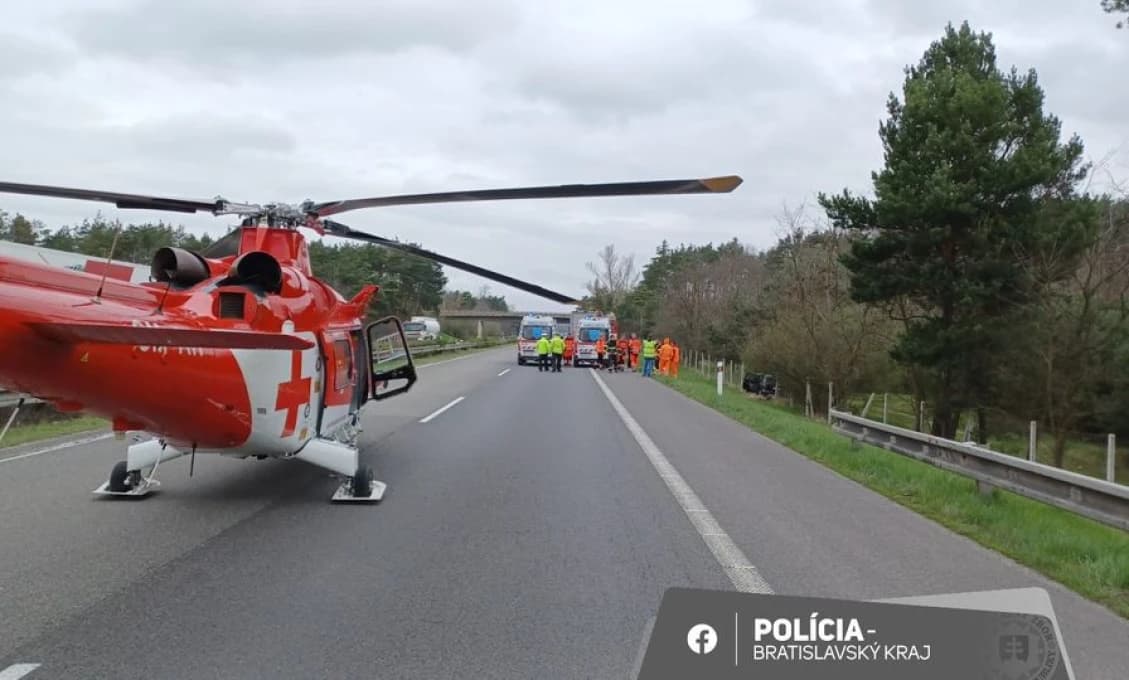 TRAGÉDIA na diaľnici D2 v smere do Česka! Zasahuje vrtuľník