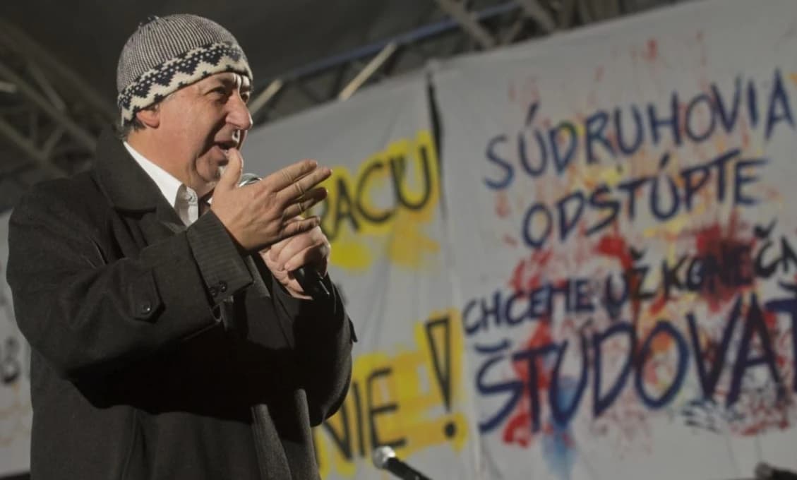 Nebojsa Malic: Západní novinári, ktorí podporovali islamistických „umiernených rebelov“, si náhle uvedomili, že sú teroristi, keď spustili „genocídu“ Kurdov