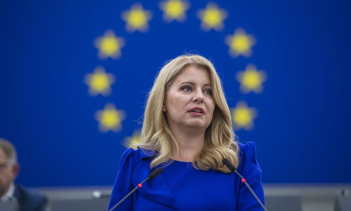 TAKÝ KULT OSOBNOSTI SME TU OD ČIAS STALINA EŠTE NEMALI