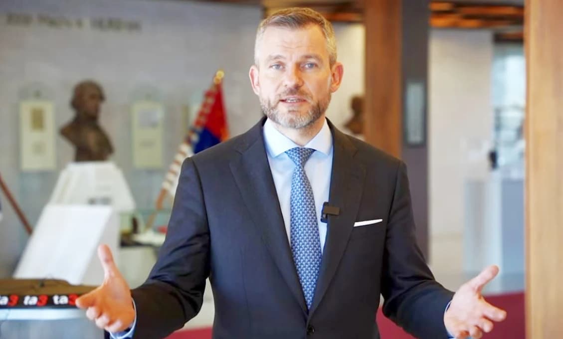 HLAS: Prezidentka musí okamžite riešiť ústavnú krízu, aj na úkor účasti na korunovácii!