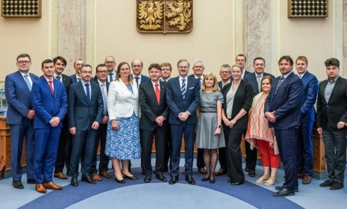 V Česku tento prieskum nemal vzniknúť! NAJVÄČŠÍ ŠÍRITEĽ DEZINFORMÁCIÍ? VLÁDA!