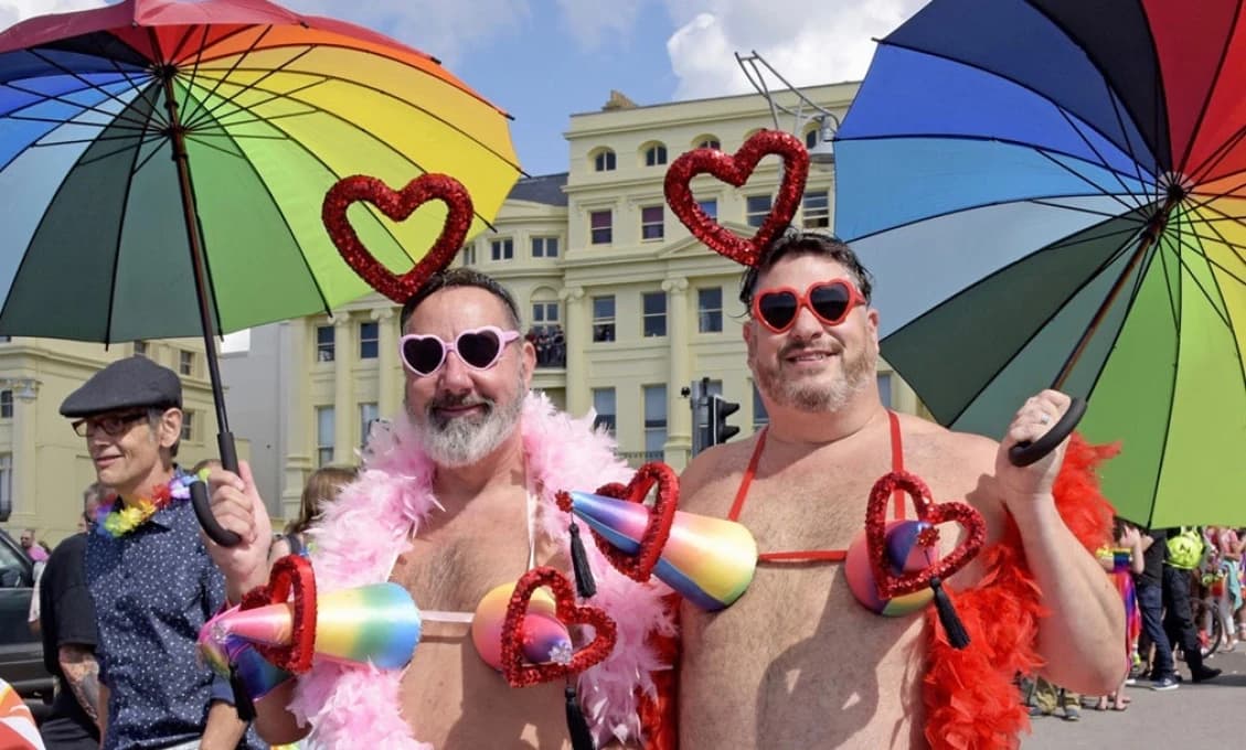 Sklamaní homosexuáli! Poslanci odmietli návrh zákona