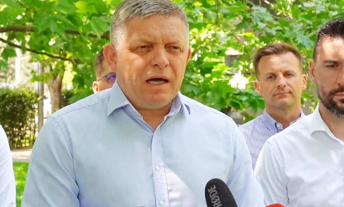 Český komentátor o Slovensku: Stredopravicové strany si koledujú o PRŮŠVIH, Fico mieri k víťazstvu