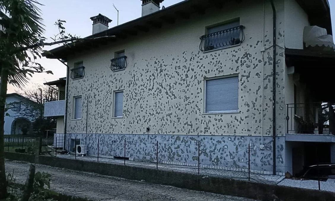 SKAZA! NA SEVERE TALANSKA PADALI krúpy s priemerom 20 cm! (FOTOALBUM)