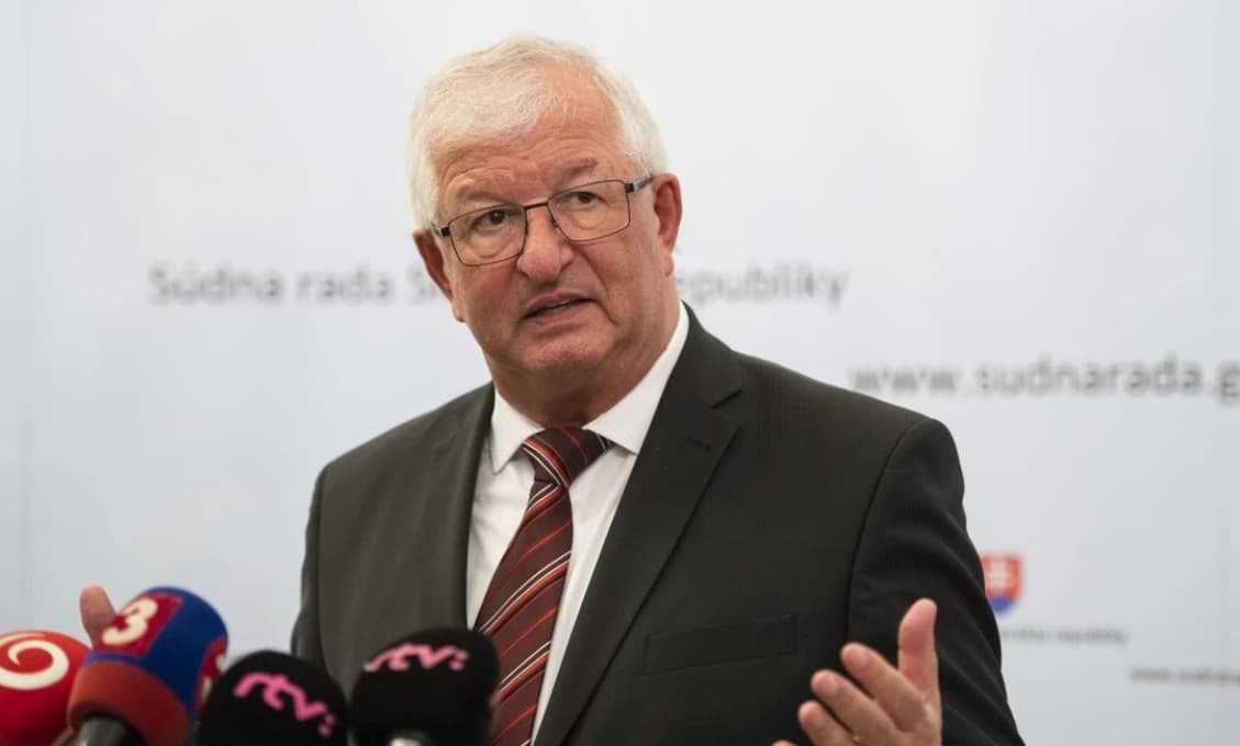 Sudcom už s Mazákom došla trpezlivosť, budú robiť poriadky