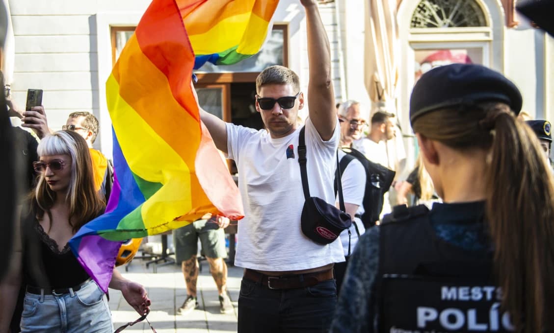 Agresívni progresívci valcujú! Nenávisť, arogancia a fyzické útoky sa stali ich značkou (VIDEO)