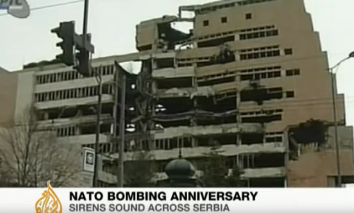 Nemecký kancelár je hrdý na ich účasť na bombardovaní Juhoslávie (VIDEO)