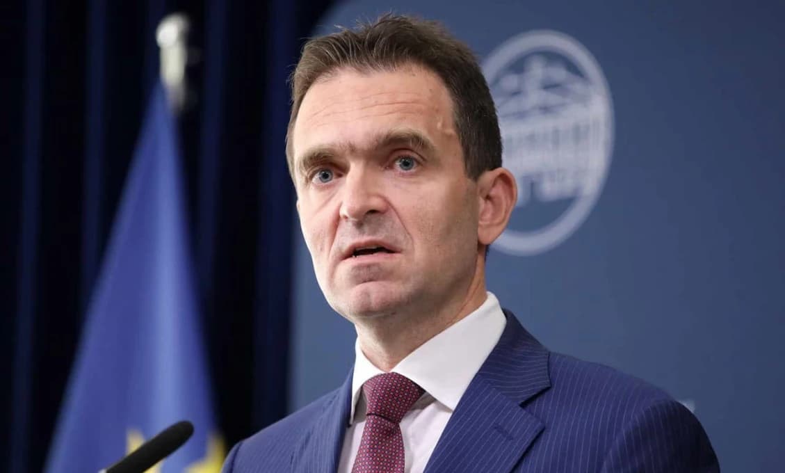 Premiér: Nikto v súčasnosti neuvažuje o zatváraní hraníc