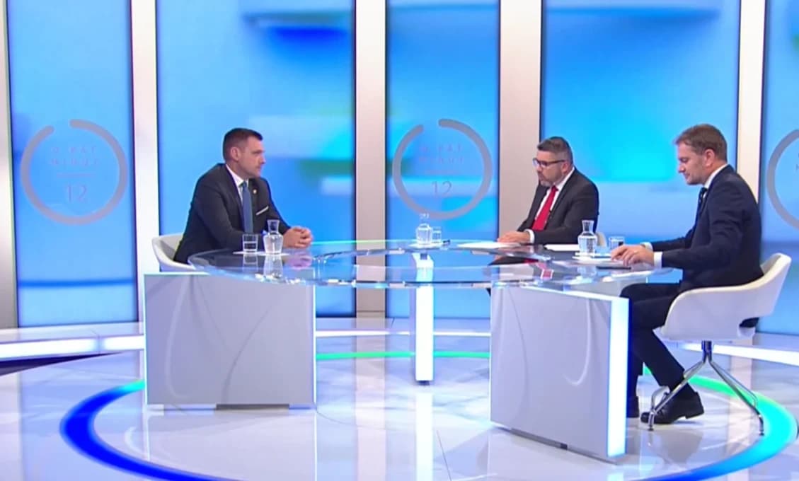 Taraba vysmial Makaru: TO VY TU ŠÍRITE HOAXY! (VIDEO)