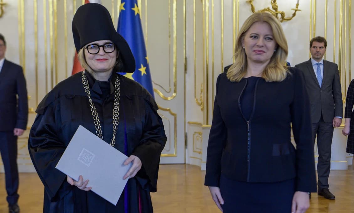 Rektorka VŠVU je papagáj progresívcov. Vraj sme na ceste do dôb temna