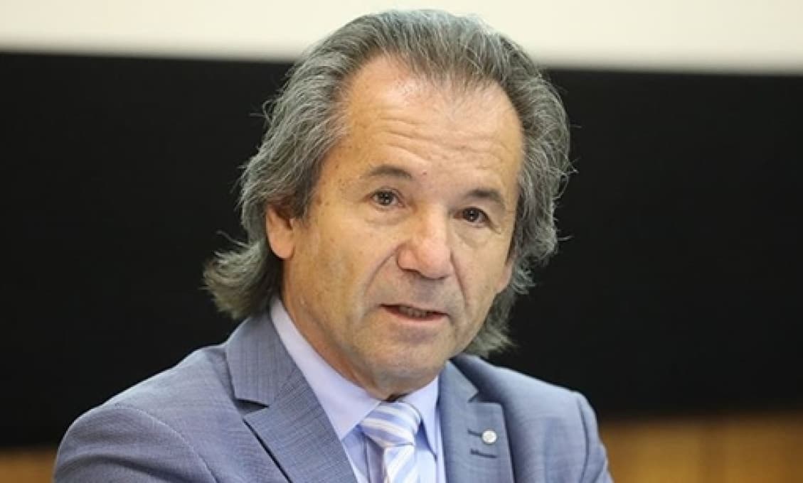 EÚ ZVONÍ UMIERÁČIK! Môžu za to bludy progresivistických politikov