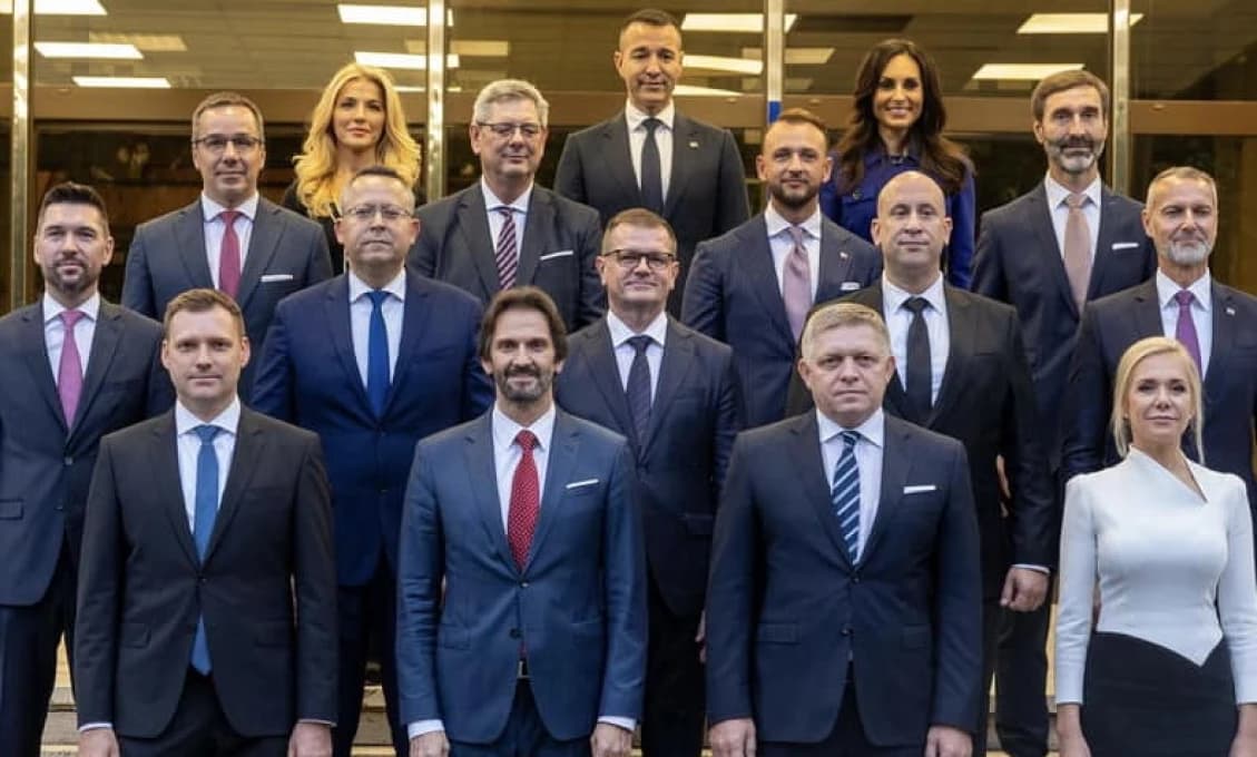 FLEŠ: VLÁDA SCHVÁLILA SVOJE PROGRAMOVÉ VYHLÁSENIE