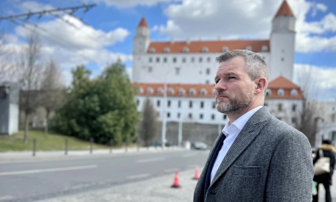 Pellegrini rozhodol! Médiá budú mať obmedzené živé vstupy z foyeru NR SR