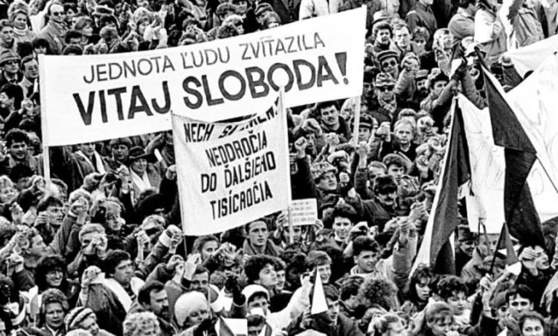 Presah 17. novembra do súčasnosti VYPRCHAL. Sme na prahu novej epochy