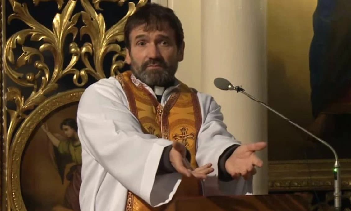 Kňaz Marián Kuffa sa zastal brata Filipa, štátneho tajomníka MK SR