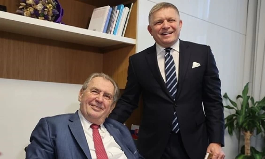 Ficova návšteva susedov musela PROGRESÍVCOV SKLAMAŤ! Do Prahy prišiel susedský, umiernený Fico