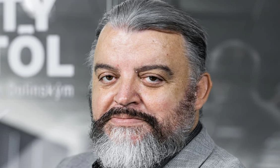 Politológ: Z TOHTO temna sa nedostaneme von výhovorkami