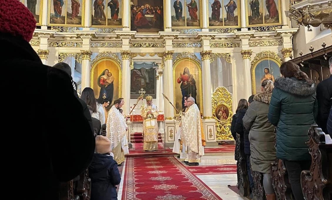 Vladyka Peter Rusnák požehnal koledníkov Dobrej noviny