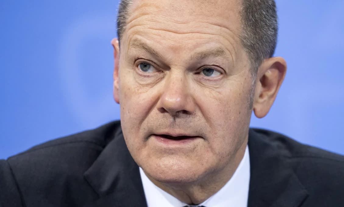 Fico musel na poslednú chvíľu zrušiť svoje plány! Scholz má dve čiarky