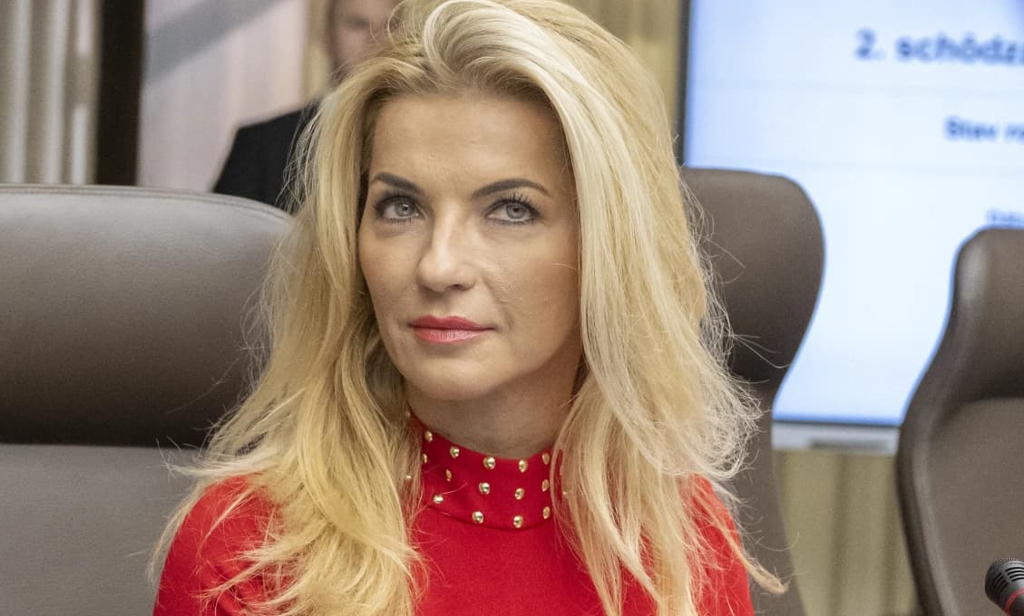 Ministerka kultúry Šimkovičová vpred! Odpadnete, čo zverejnila!