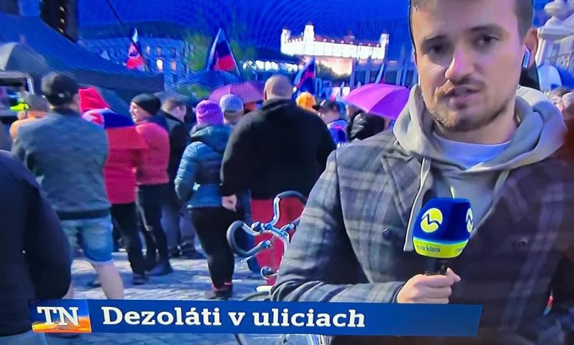 Smeráka napadol pri nákupe s deťmi SLUŠNOVOLIČ! Tak, kto sú teraz dezoláti, vážená "slušná" opozícia?