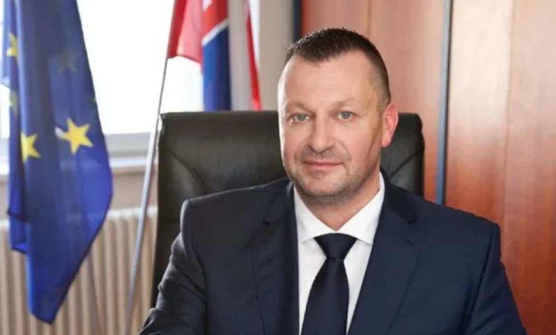 Náhody a intrigy policajného viceprezidenta a Lipšicova nehoda
