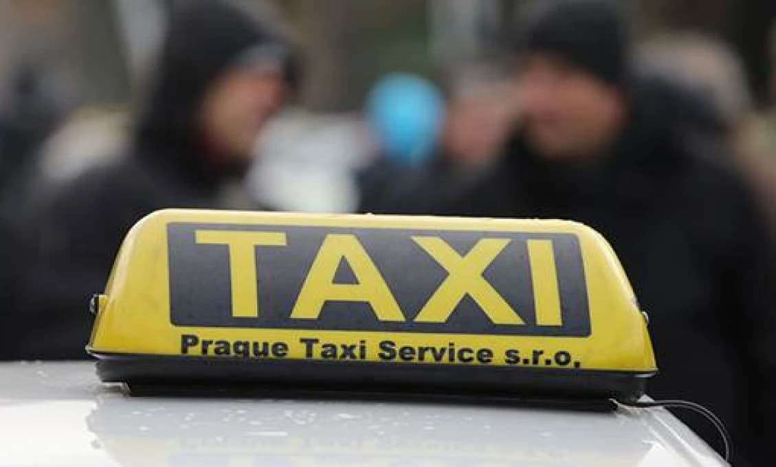 Ukrajinci skopali muža DO BEZVEDOMIA kvôli taxíku! Teraz sudca ich prípad ODKLONIL
