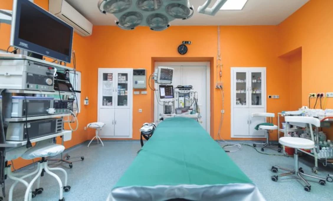 V bratislavskom Národnom onkologickom ústave vyskočil z okna pacient
