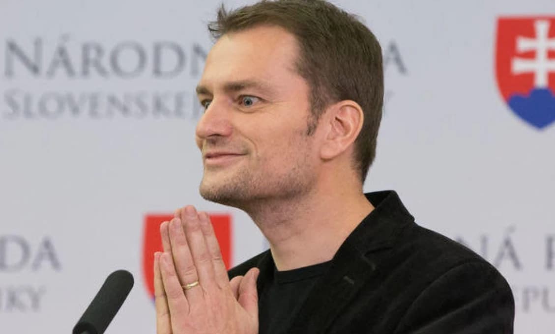IGOR MATOVIČ znova dokazuje, že pre hlupáka je každý hlúpy