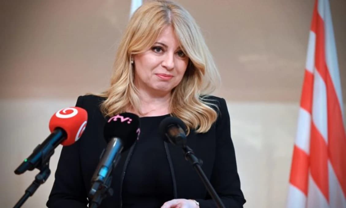 Mľaskajúca umelecká obec a arogancia v priamom prenose!