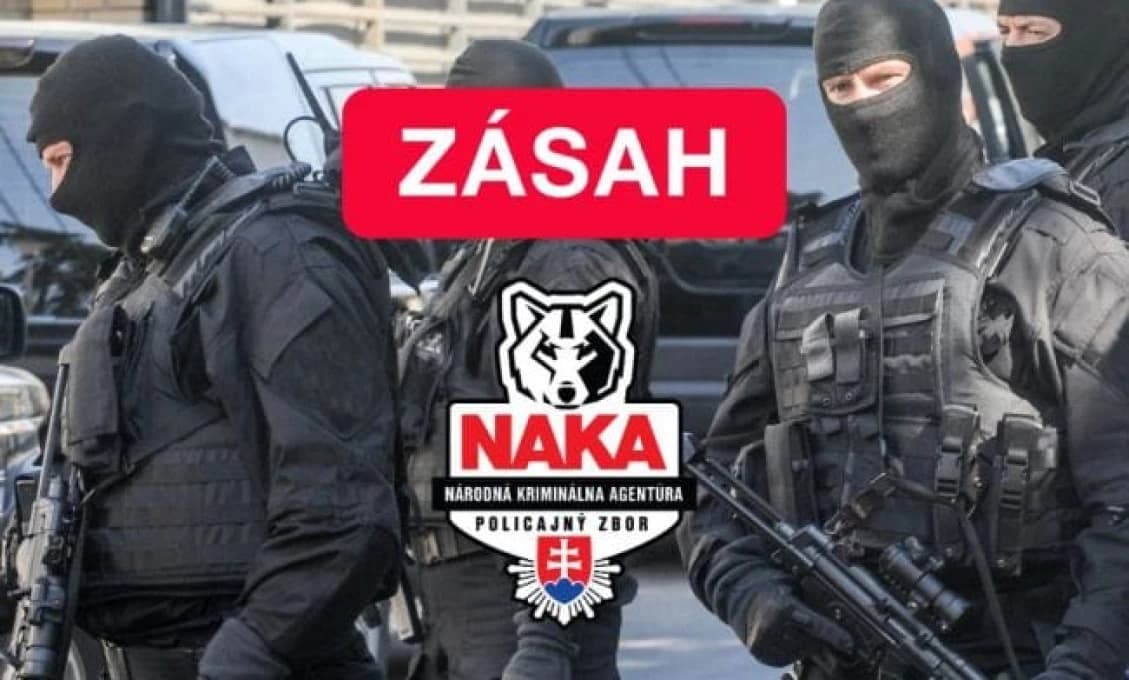 AKTUALIZOVANÉ Pred policajnou stanicou ZASAHOVALA NAKA: Čo sa stalo?