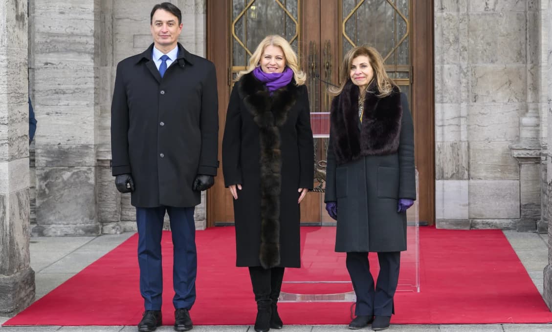 Ottawa vítala Čaputovú s jej verným druhom Rizmanom