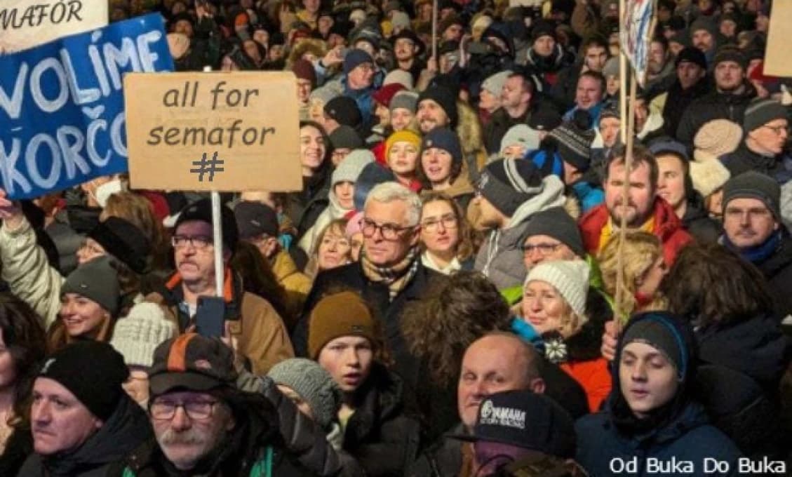 O čo ide na protestoch? Už jednoznačne o Korčoka