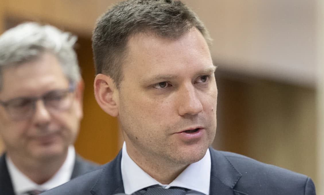 Taraba sa baví: BUBUBU na námestiach akosi NEFUNGUJE! Prieskumy hovoria jasne