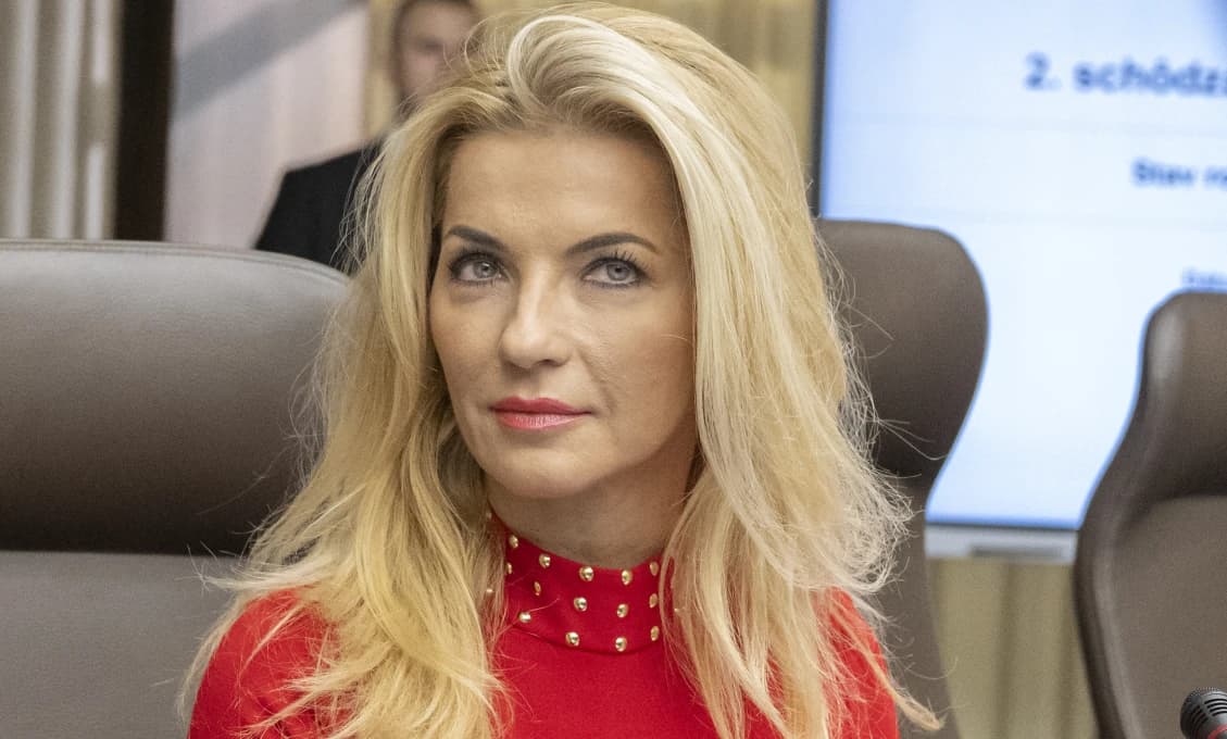 AKTUALIZOVANÉ Rokovanie o odvolávaní Šimkovičovej sa zatiaľ nezačalo
