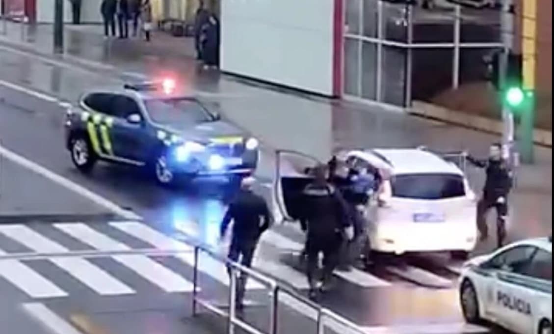 Postup policajtov v medializovanom prípade v Žiline preveruje kontrola
