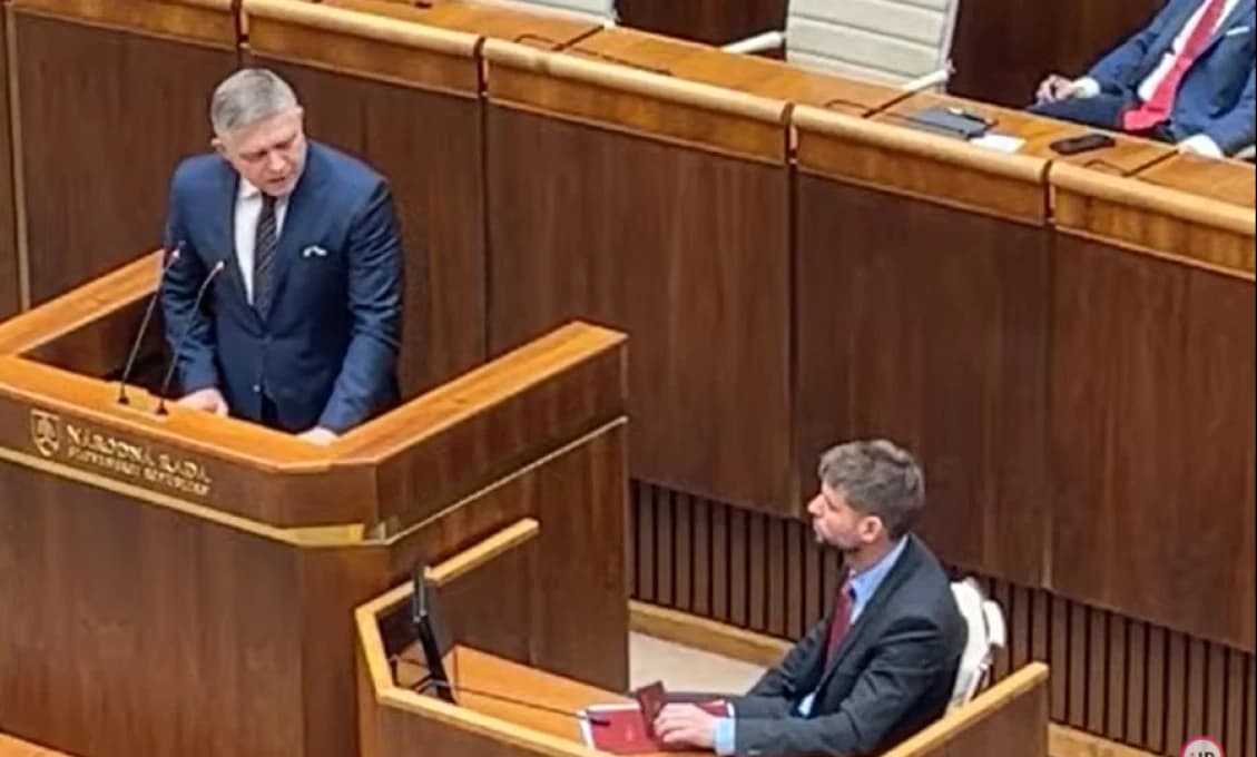 Robert Fico Šimečkovi: V dokumente sú strašné veci hraničiace s vlastizradou (VIDEO)
