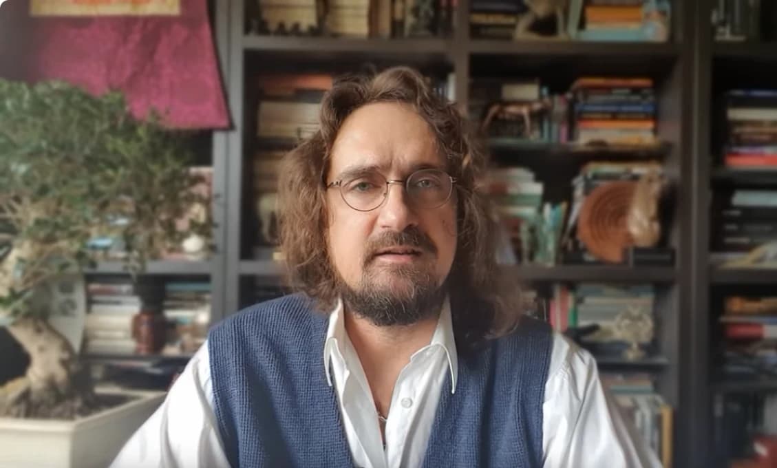 Rostas upozorňuje, že zločiny spáchané „coronacistami“ sú nepremlčateľné