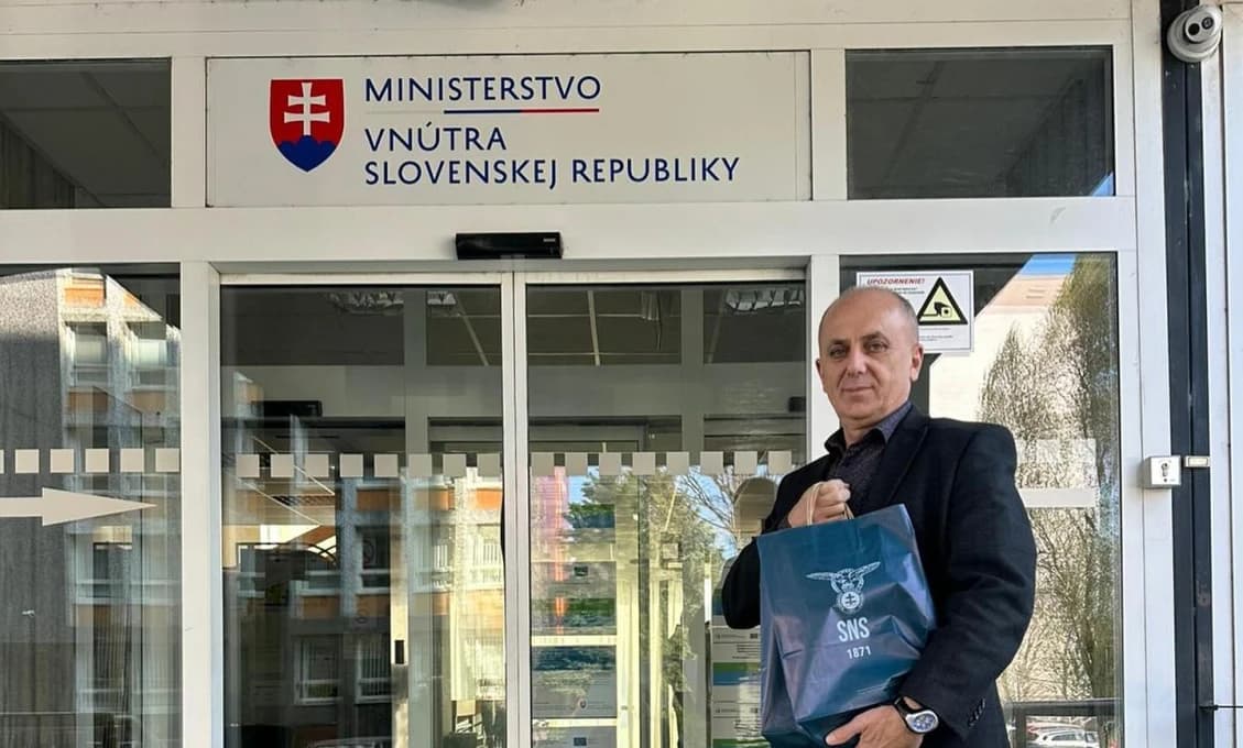 Strana SNS odovzdala kandidátnu listinu do volieb do Európskeho parlamentu