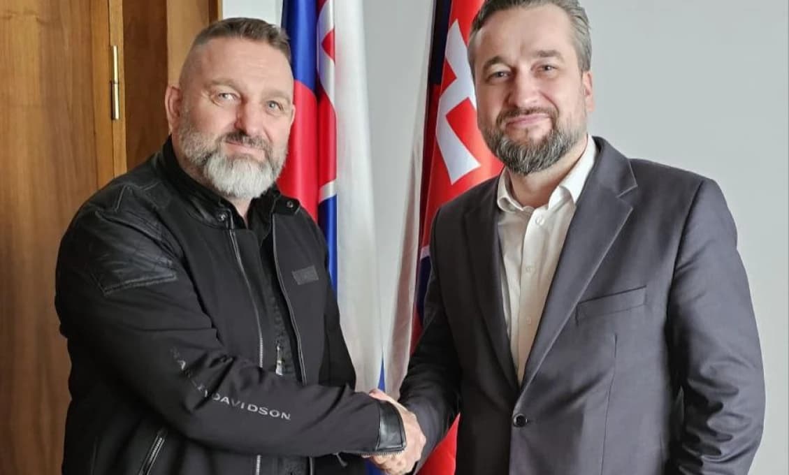 VEĽKÉ VÍŤAZSTVO PRE CELÉ SLOVENSKO! EÚ vyradila zo sankčného zoznamu Slováka Hambálka