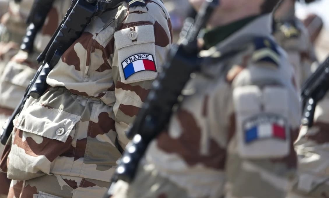 Ruská tajná služba: Francúzsko pripravuje kontingent na vyslanie na Ukrajinu!