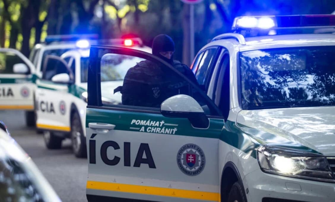 Polícia zadržala gang, ktorý vybavoval pobyty pre príslušníkov tretích krajín