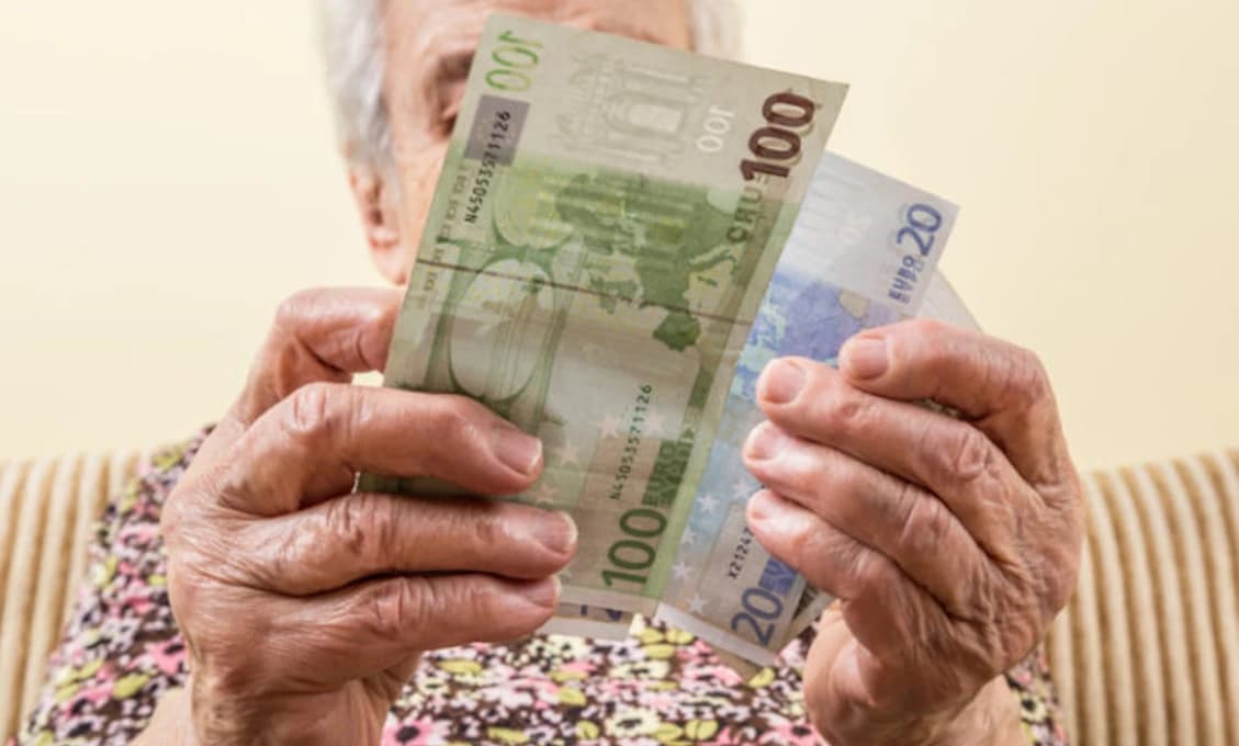 Dôchodcovia môžu jasať! 13. dôchodky budú vyššie ako kedykoľvek! Tabuľka s definitívnymi číslami