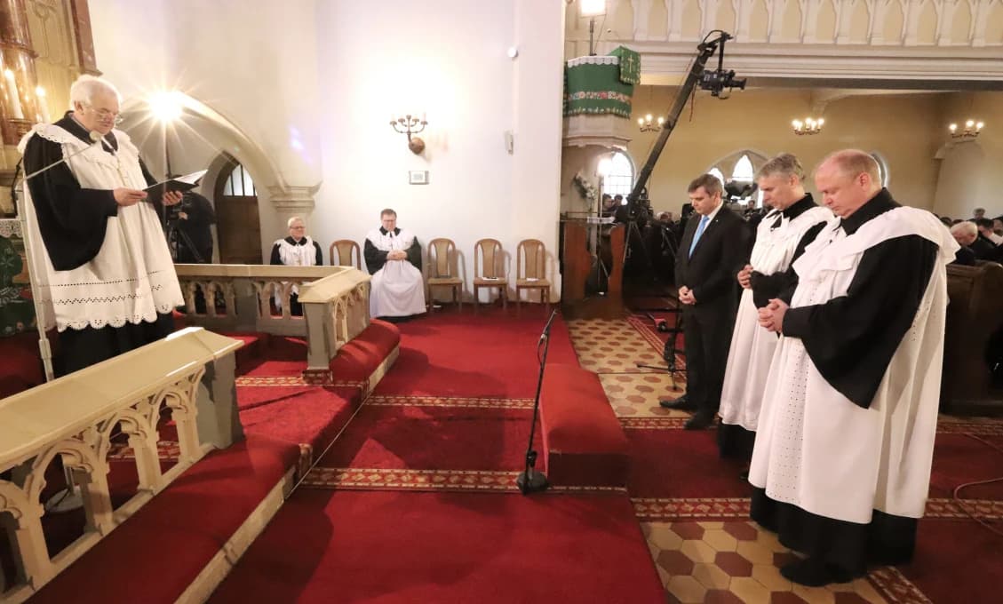 Príspevok štátu cirkvám by sa mal upravovať podľa rastu minimálnej mzdy