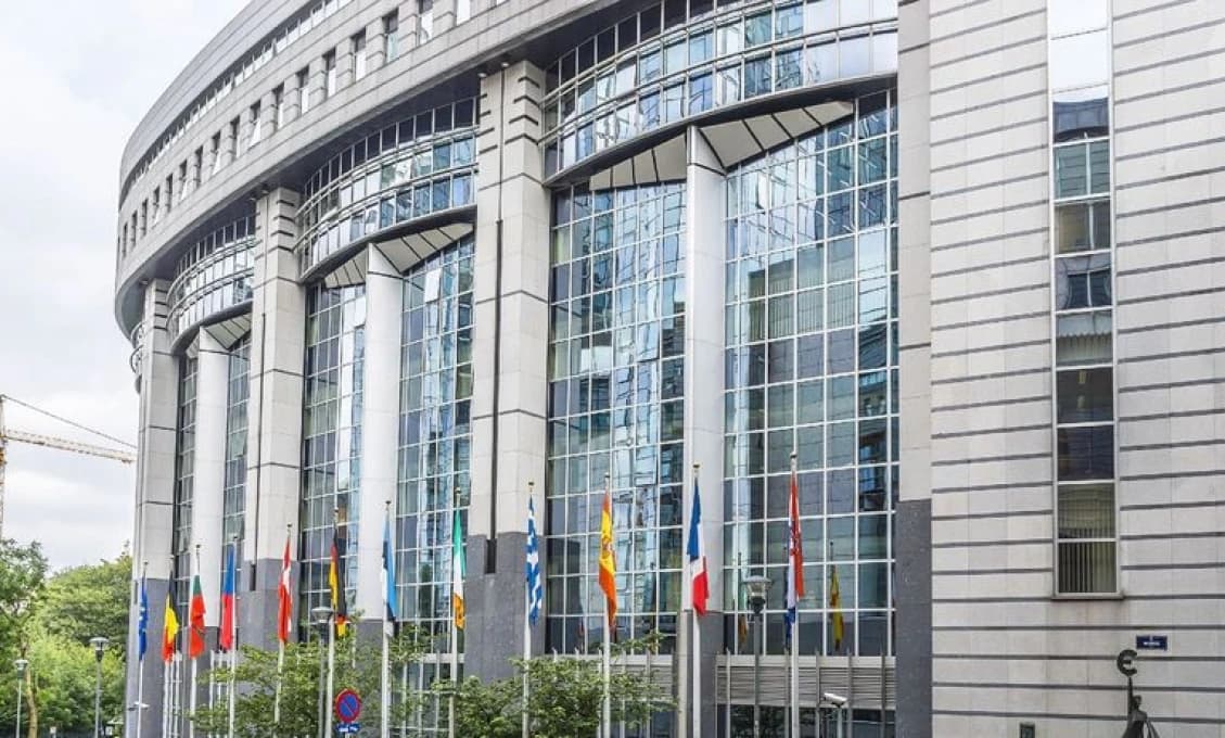 Politológ: Kampani sa nevenuje vyššia pozornosť aj pre únavu voličov