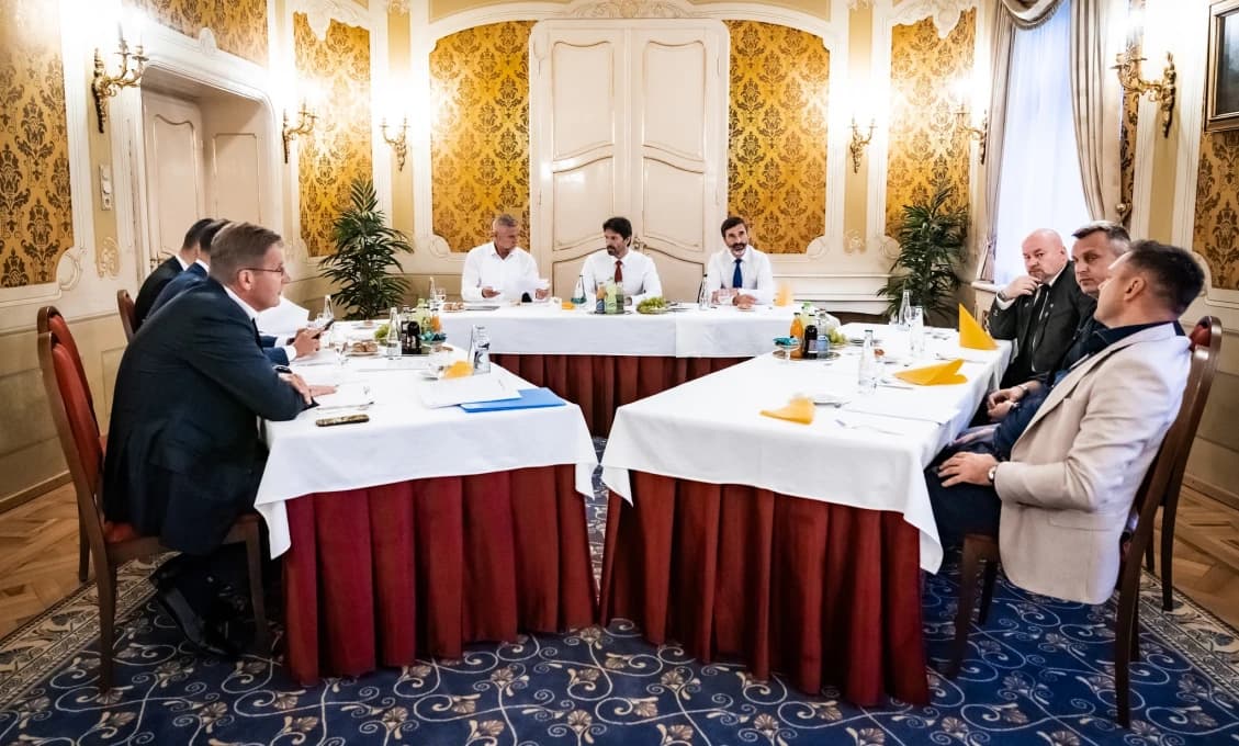 Zasadala koaličná rada. Nový šéf parlamentu bude známy zrejme až po lete