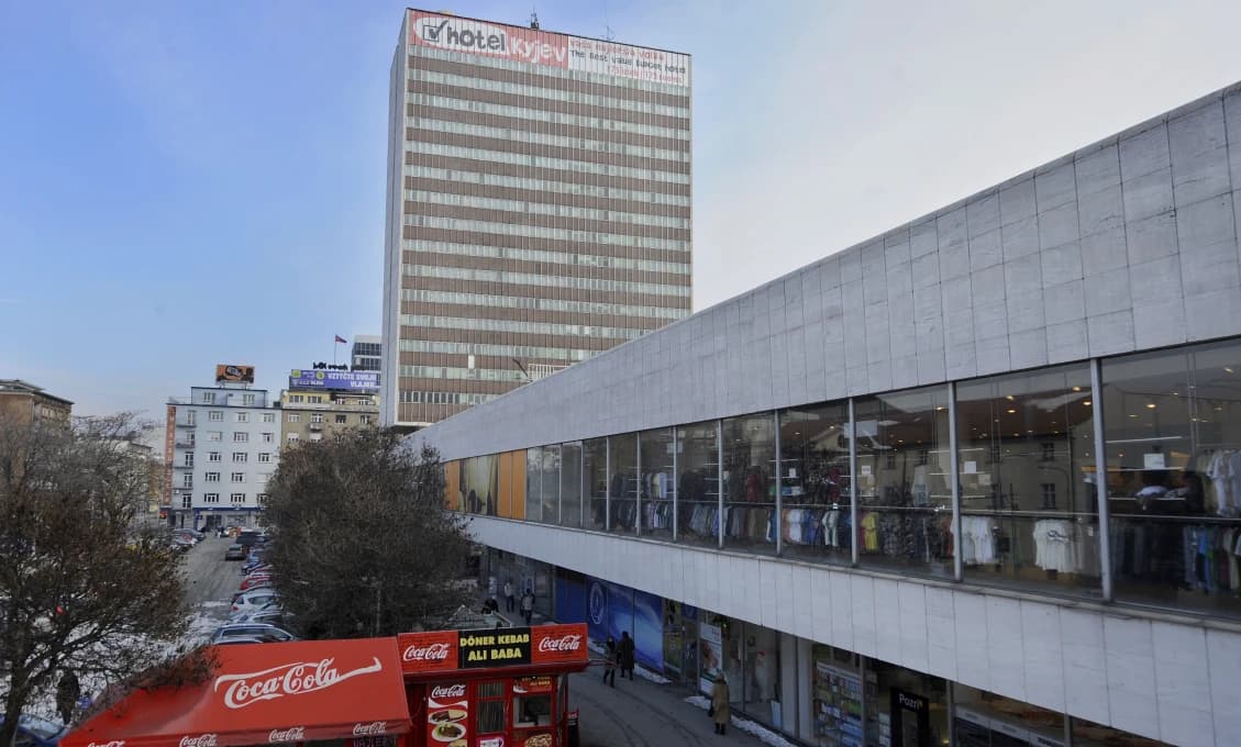 Bratislava: Ani po roku nie je rozhodnuté, či bude hotel Kyjev vyhlásený za NKP
